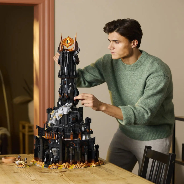 LEGO Icons The Lord of the Rings: Barad-Dûr (10333) set verschijnt in juni voor 459,99 euro - Bricking Awesome