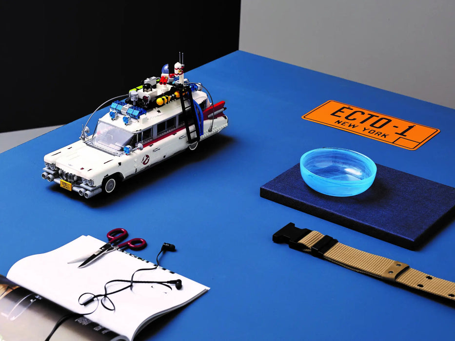 LEGO Icons Ghostbusters ECTO-1 (10274) - Bricking Awesome